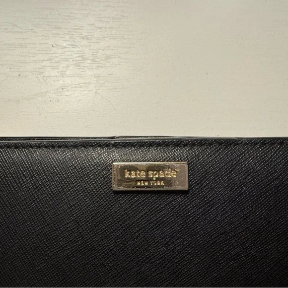 Kate Spade Bifold Wallet - Picture 2 of 5